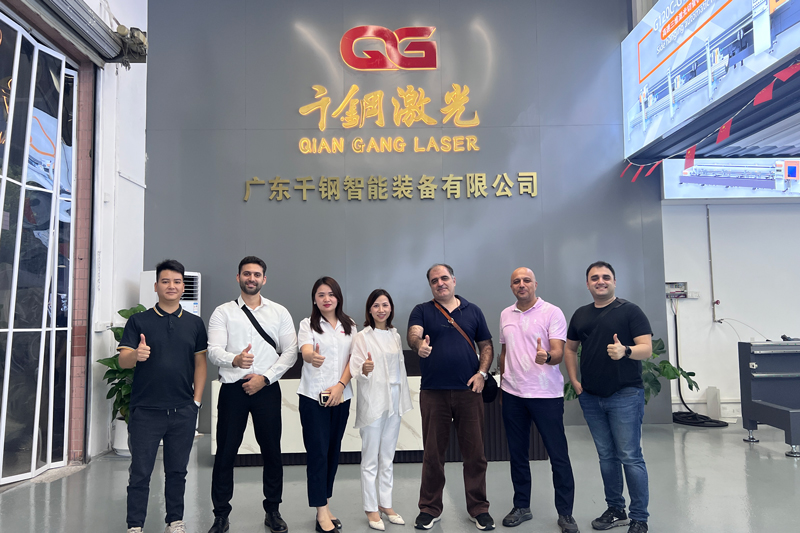 Qiangang welcomes Middle Eastern customers to visit, deepening cooperation and creating a better future together