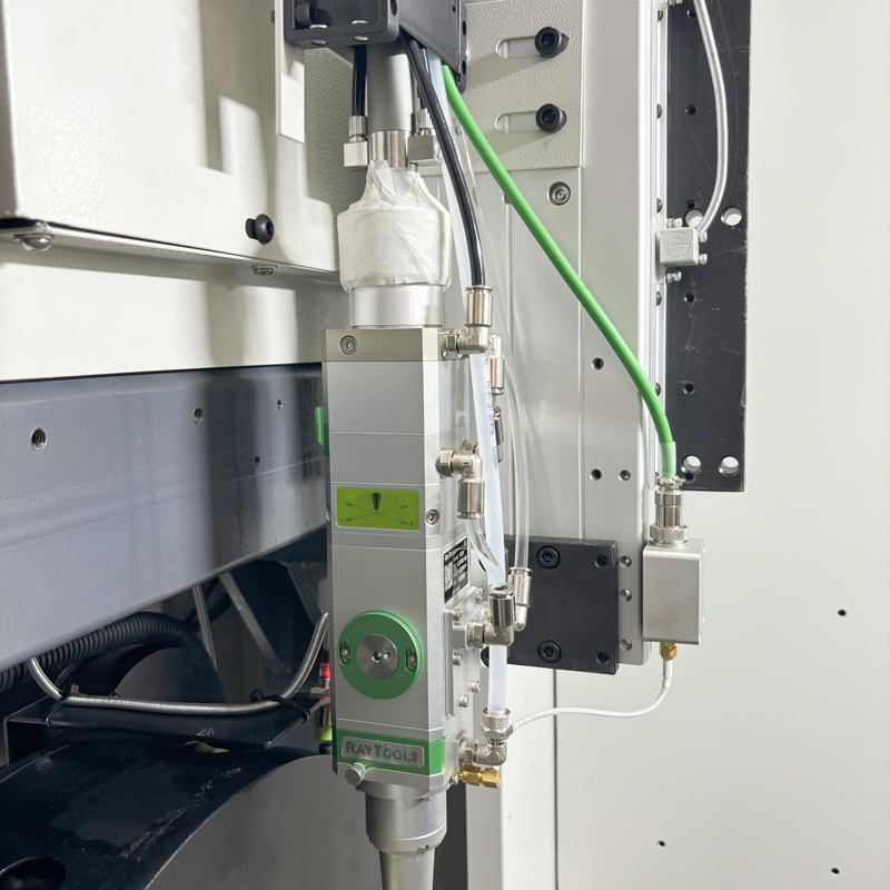 Square-Tube-Laser-Tube-Cutting-Machine3.jpg