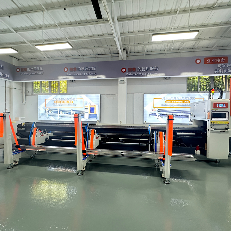 Precision-Automatic-Laser-Tube-Cutting-Machine5.jpg